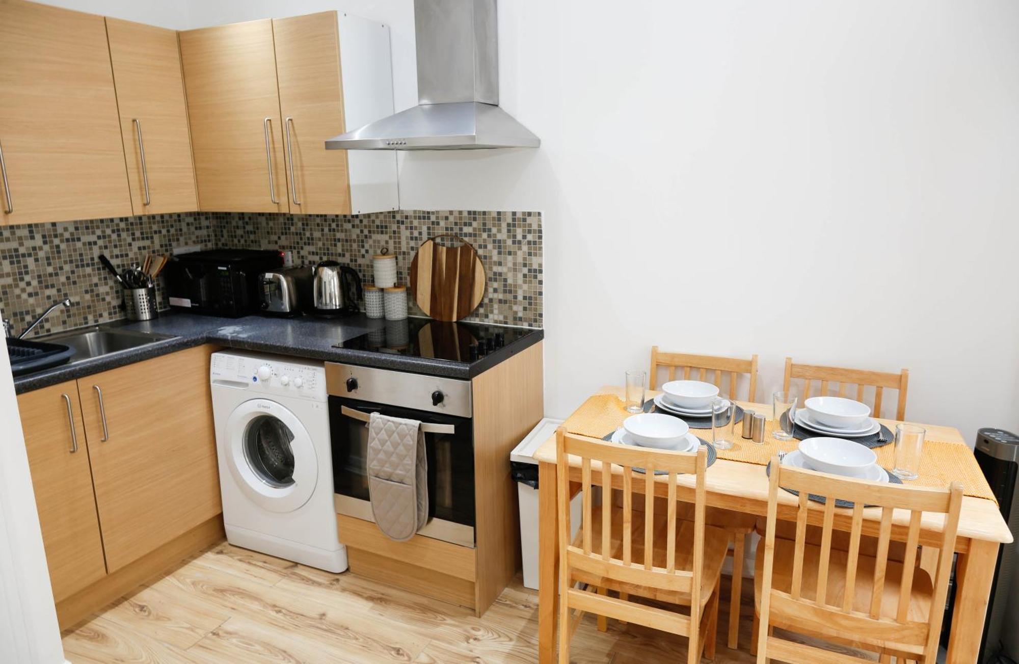 New Luxury Apartments In Central London Next To Shops, Cafes, Bars & Metro Εξωτερικό φωτογραφία