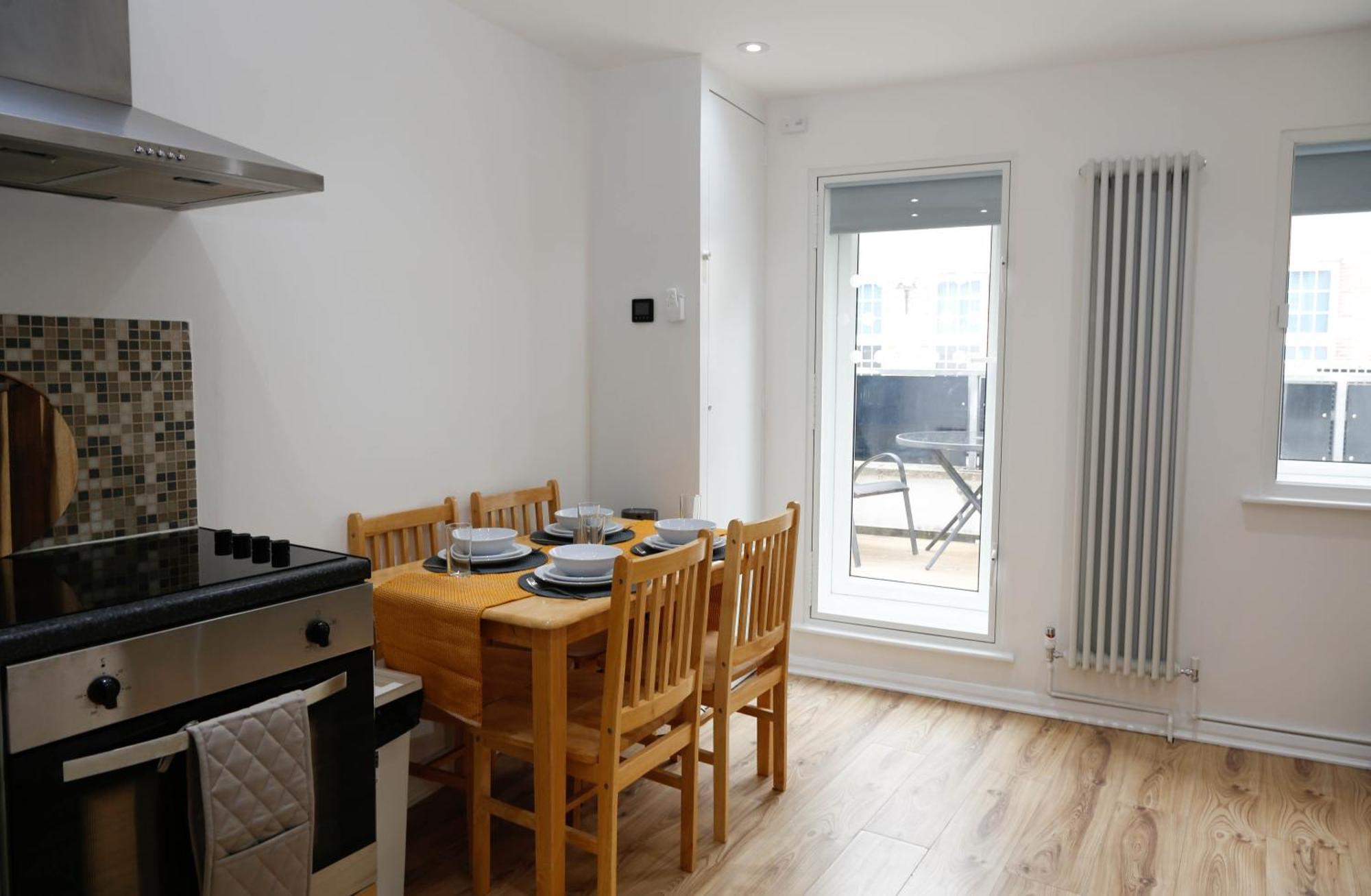 New Luxury Apartments In Central London Next To Shops, Cafes, Bars & Metro Εξωτερικό φωτογραφία