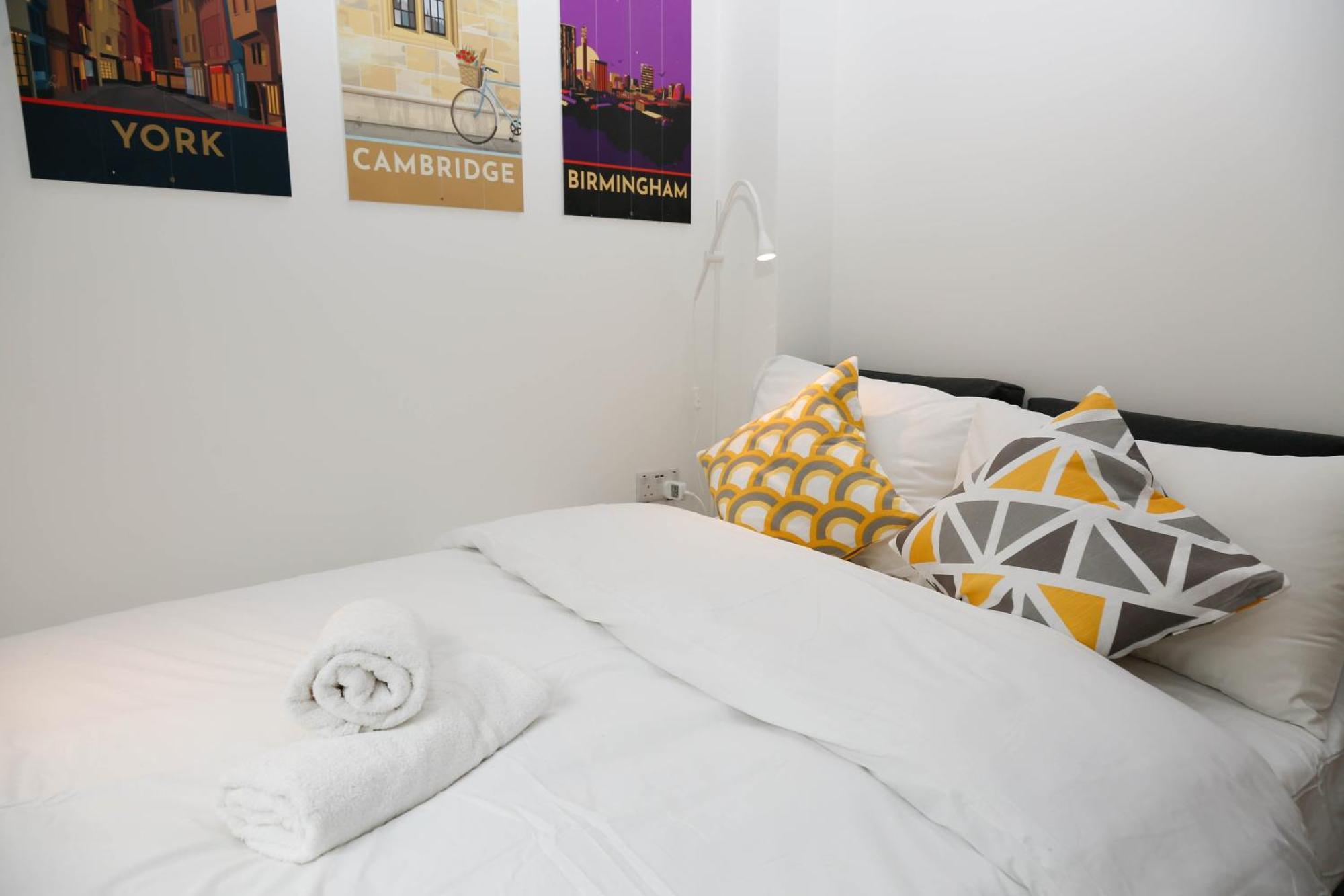 New Luxury Apartments In Central London Next To Shops, Cafes, Bars & Metro Εξωτερικό φωτογραφία