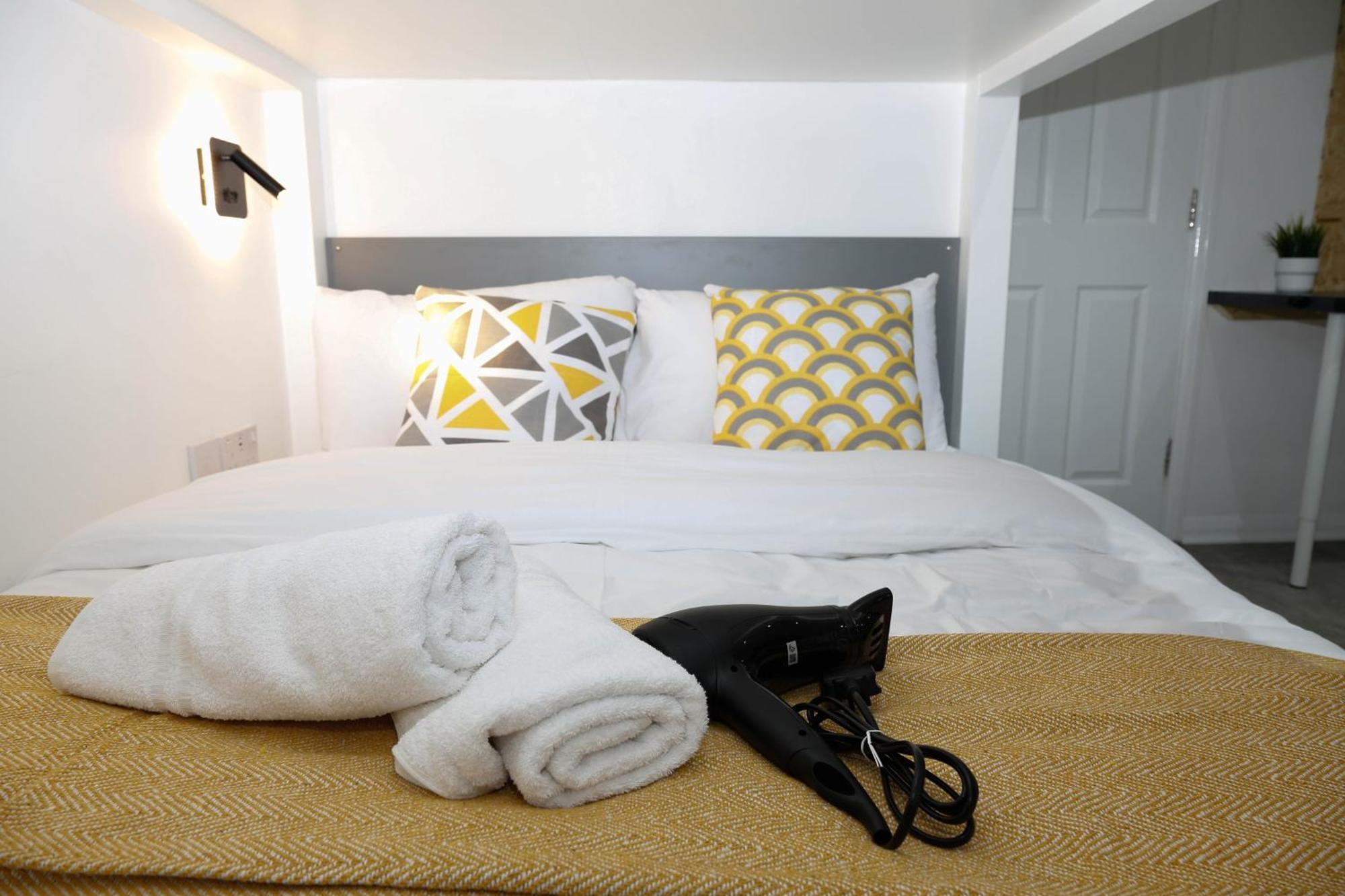 New Luxury Apartments In Central London Next To Shops, Cafes, Bars & Metro Εξωτερικό φωτογραφία