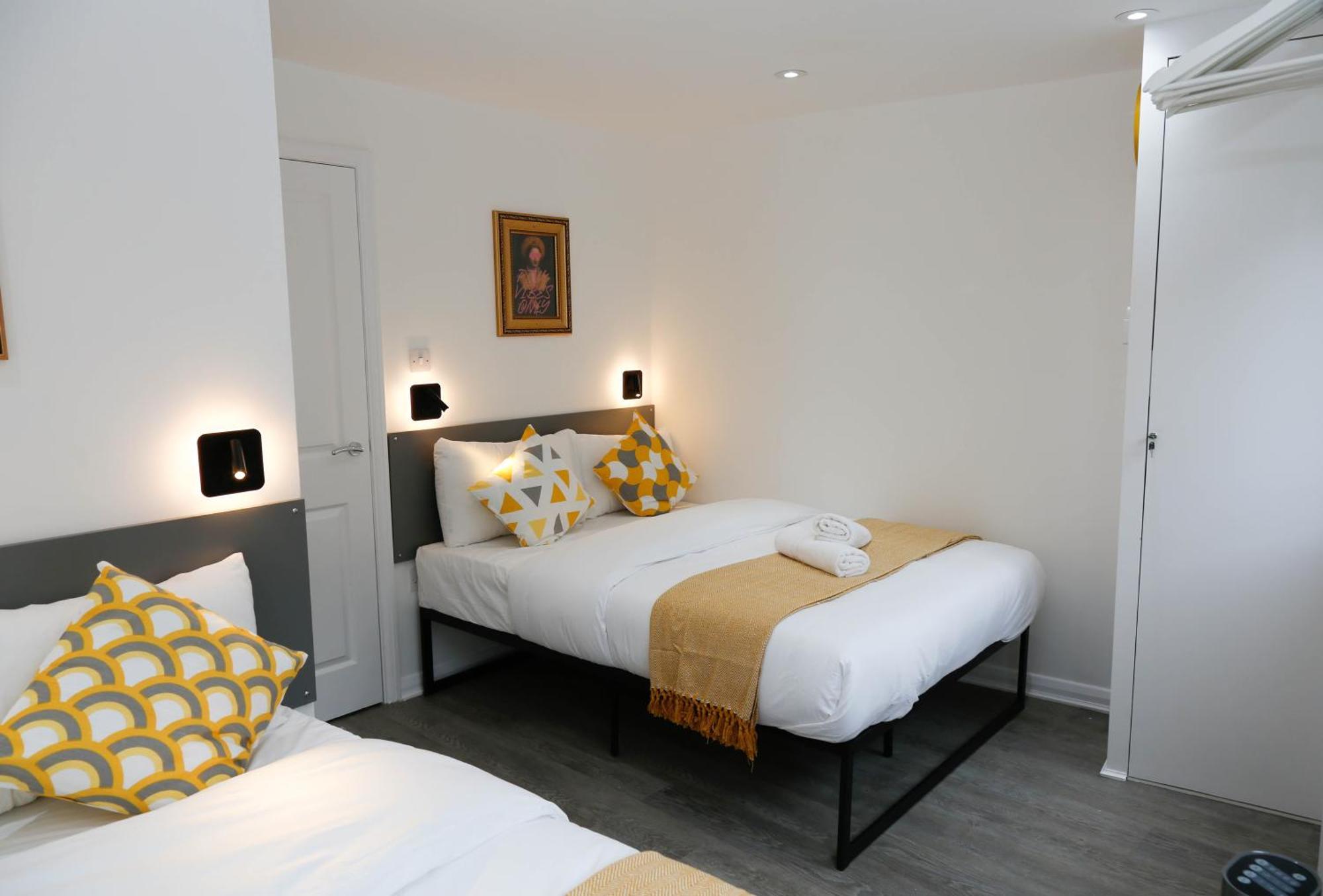 New Luxury Apartments In Central London Next To Shops, Cafes, Bars & Metro Εξωτερικό φωτογραφία
